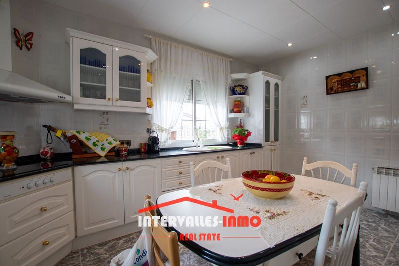 Foto cb75bcc9-d2cb-4072-9e20-9282945fbe59. Casa amb calefacció a Lliçà d´Amunt