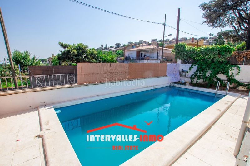 Foto bc4a4994-8112-40bd-93b2-a3d877693928. Casa amb calefacció piscina a Caldes de Montbui