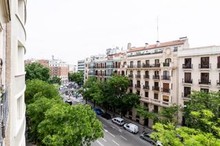 Rent Flat  Calle de san bernardo. Vivir en chamberí no es solo tener una buena ubicación. es senti