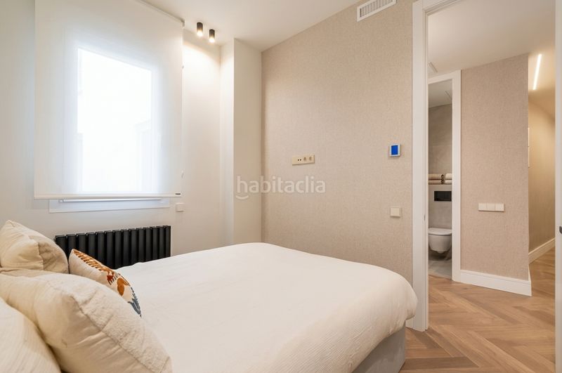 Foto f8c25083-e3a5-44fe-ac58-1b5ab285a1a2. Piso en Trafalgar Madrid