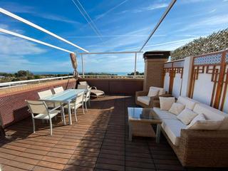 Piso en Avenida central 26. Se vende piso  frontal  con vistas al mar en oropesa del mar mag