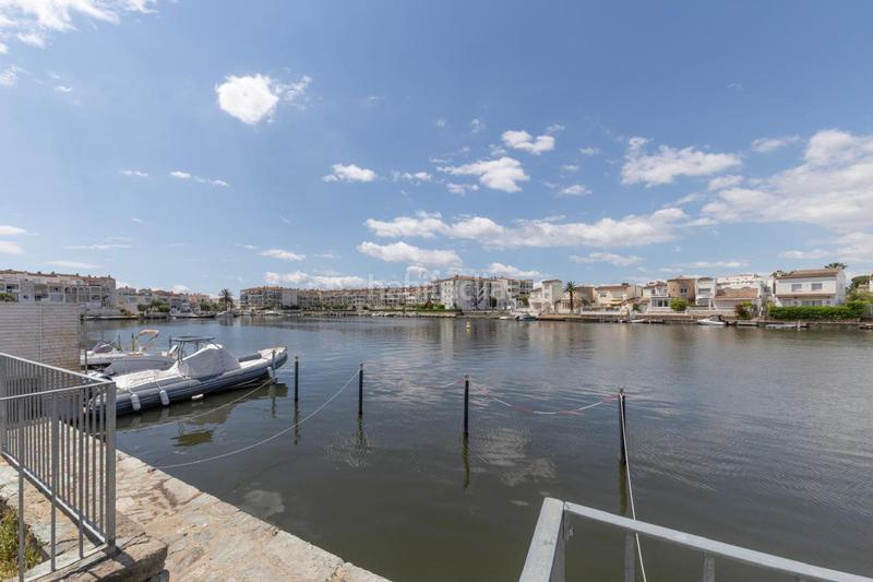 Foto 3dc521bc-9f19-4878-bc53-05c3ccdae74e. Haus in Sant Maurici Empuriabrava