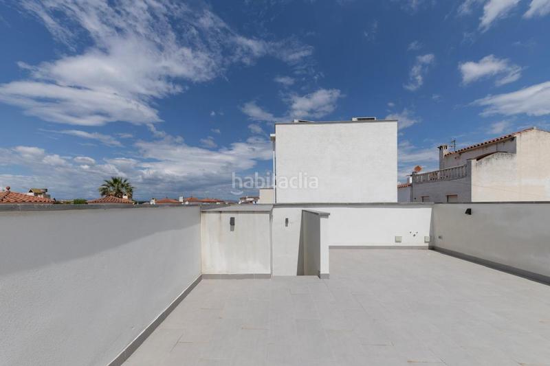 Foto da16c582-a702-41c1-80f8-0006d2cacae3. Haus in Sant Maurici Empuriabrava