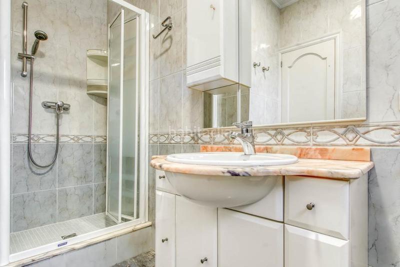 Foto 71286444-ef73-4e56-b470-21c20e2fd148. House with parking pool in Requesens Empuriabrava