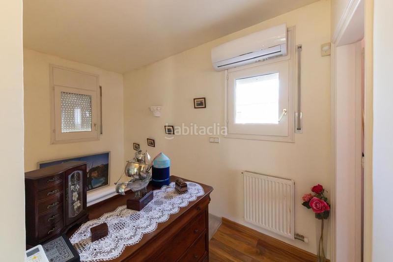 Foto 832bd975-3e75-4a58-81fc-fd573b40402a. Casa amb aparcament piscina a Muga - Gran Reserva - Badia Empuriabrava