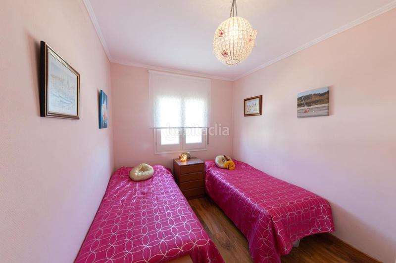 Foto c2002fad-16c0-4386-b40d-30a2c166b7f1. Casa amb aparcament piscina a Muga - Gran Reserva - Badia Empuriabrava