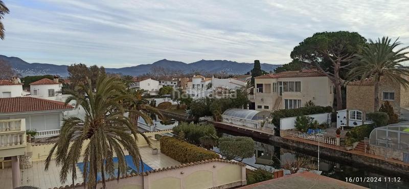 Foto 5bc018f8-1e5c-4323-8d74-69374649625a. Maison avec piscine dans Cap Ras - Creus - Falconera Empuriabrava