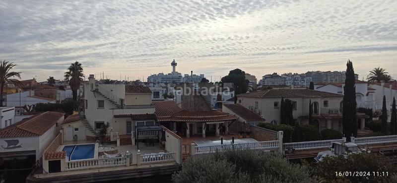 Foto 7c23e43b-4f64-4043-abe4-60a5c3d35579. Maison avec piscine dans Cap Ras - Creus - Falconera Empuriabrava