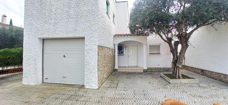 Foto dfff1640-0542-474c-9380-126225f27d80. Maison avec piscine dans Cap Ras - Creus - Falconera Empuriabrava