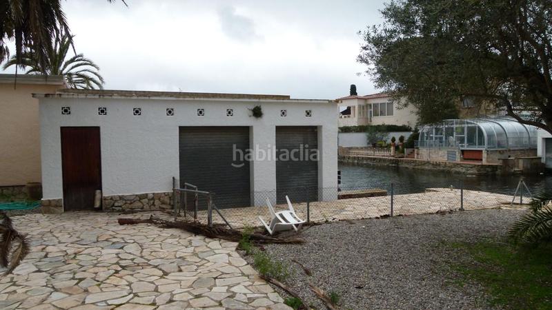 Foto e2e513c6-4b41-4cae-861b-b8d265373800. Maison avec piscine dans Cap Ras - Creus - Falconera Empuriabrava