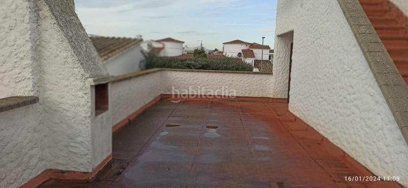 Foto e87083c3-9212-44e5-b5f7-535c3bebb823. Maison avec piscine dans Cap Ras - Creus - Falconera Empuriabrava
