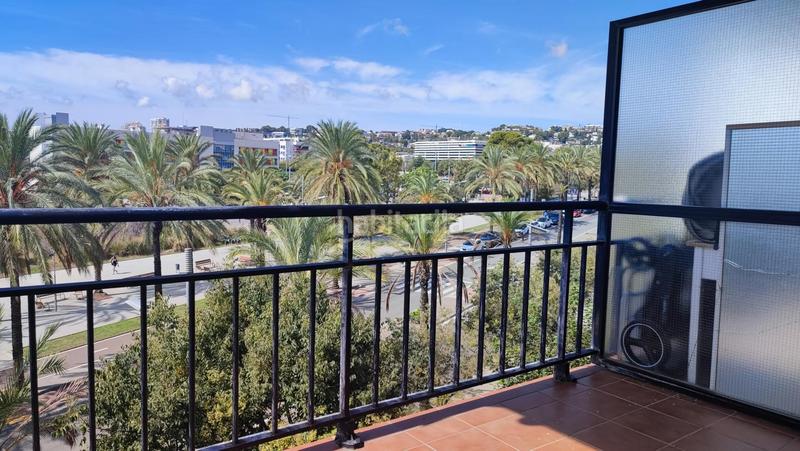 Foto dc45d131-5aad-4b0d-8165-c0d890cbae4d. Piso apartamento con terraza y jardines comunitarios, centro en Sitges