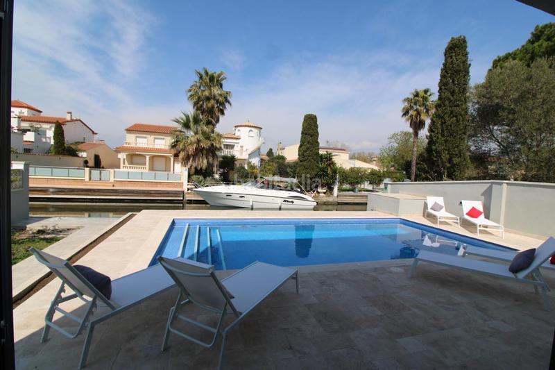 Foto 0a6145bc-fe91-4b00-aec4-261e649261fe. Haus in Cap Ras - Creus - Falconera Empuriabrava