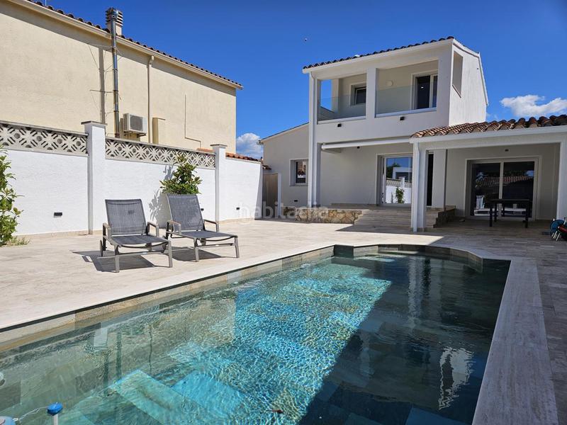 Foto 8b614489-be0c-4d79-b5e9-e750766b8250. Haus in Alberes Empuriabrava