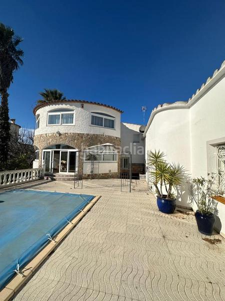 Foto a05d7848-3f78-4eb4-9500-34c4fc635f4e. Maison dans Cap Ras - Creus - Falconera Empuriabrava