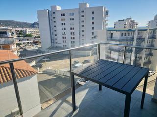 Ático  Carrer punta de llevant. Roses, santa margarita, moderno atico de 2 dormitorios, a solo 1