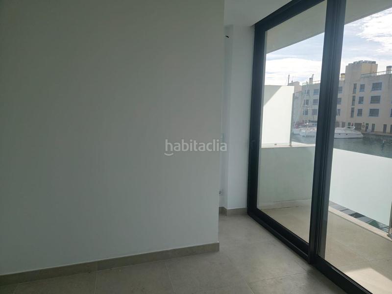 Foto 43a17d6b-f083-4e46-a509-43af8d5dd1c2. Haus mit parking in Port Grec - Port Moxó Empuriabrava