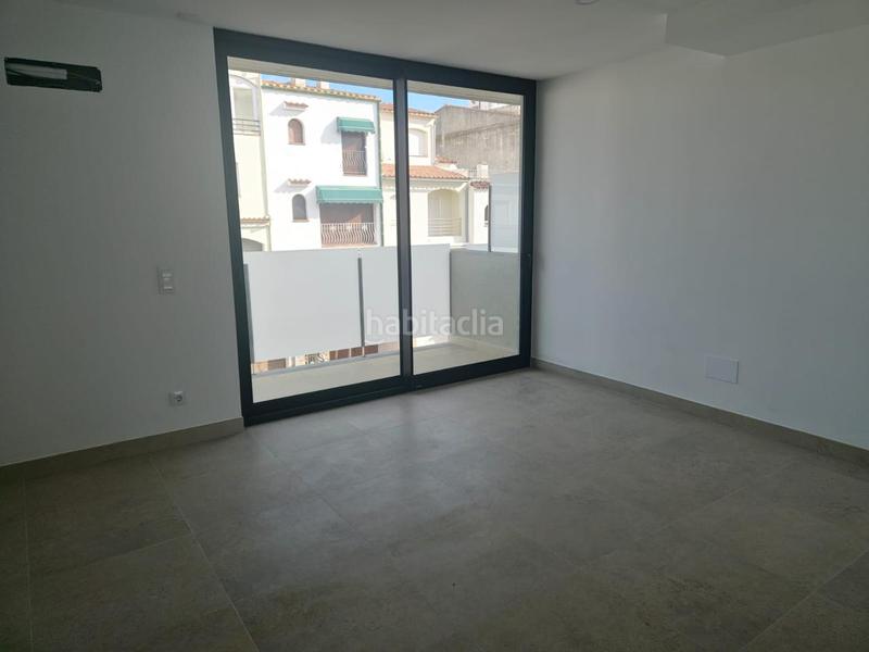 Foto 86ebe664-1551-4ec5-960b-ae50747ba004. Haus mit parking in Port Grec - Port Moxó Empuriabrava