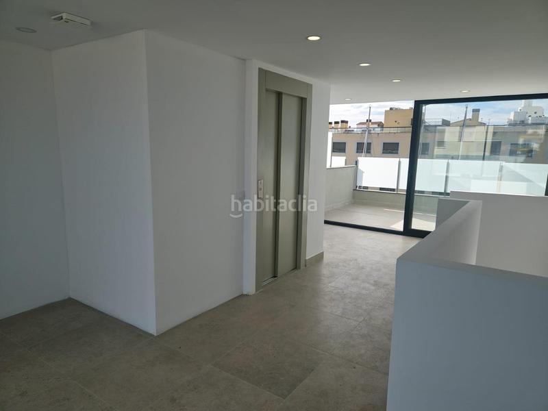 Foto 9e79acbb-2d34-43e5-a7b8-8e055a3ba5a8. Haus mit parking in Port Grec - Port Moxó Empuriabrava