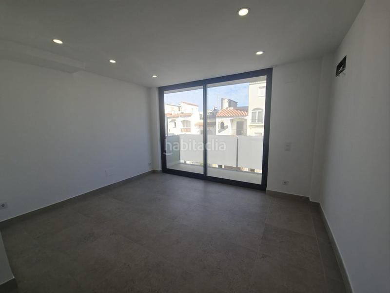 Foto 1ac9b207-d67e-467a-913f-4d2245052d82. Casa con parcheggio in Port Grec - Port Moxó Empuriabrava