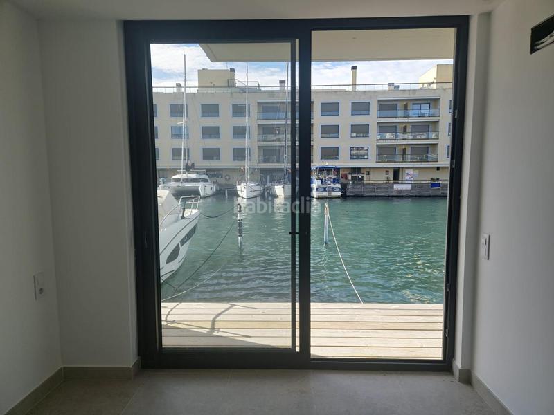 Foto 5d06811d-fefb-4a33-a378-5eec2bcc628e. Casa con parcheggio in Port Grec - Port Moxó Empuriabrava