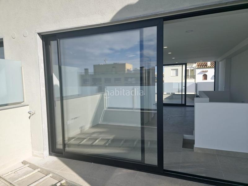 Foto 920b0e9b-9561-488d-a940-bcd398d52426. Casa con parcheggio in Port Grec - Port Moxó Empuriabrava