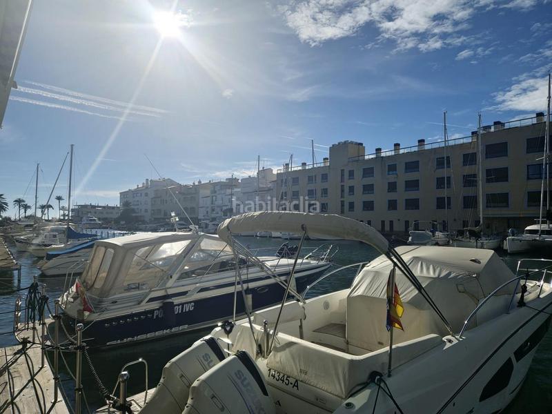 Foto bc9f54e4-8e10-46f5-8c90-34f8e5641c00. Casa con parcheggio in Port Grec - Port Moxó Empuriabrava