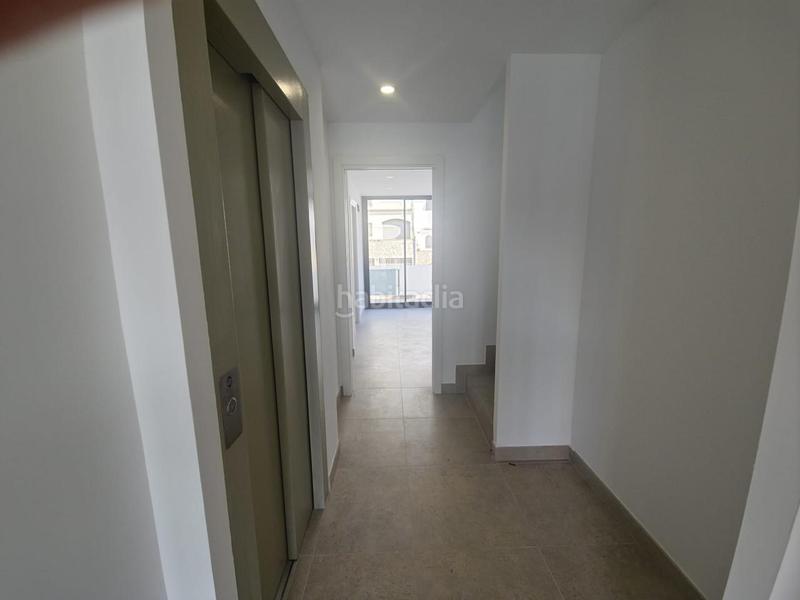 Foto c4a517c2-0ad1-40df-86a7-e5dc61ebc6db. Casa con parcheggio in Port Grec - Port Moxó Empuriabrava