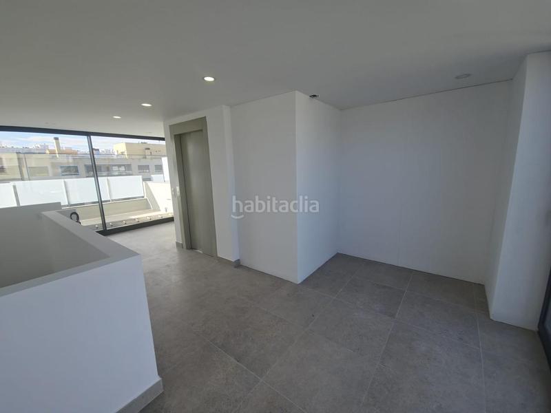 Foto dad104bc-6491-4cfd-aedd-786e7b5ec1d6. Casa con parcheggio in Port Grec - Port Moxó Empuriabrava