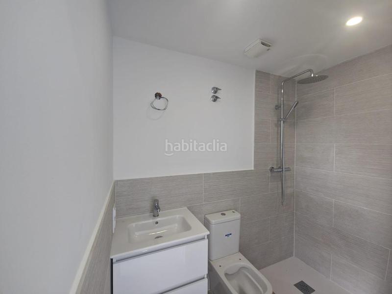 Foto eaef2377-615a-4ef2-8a3a-2a00188a25d2. Casa con parcheggio in Port Grec - Port Moxó Empuriabrava