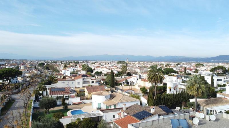 Foto 2740dc11-75d3-4459-9653-e46419786081. Haus in Requesens Empuriabrava