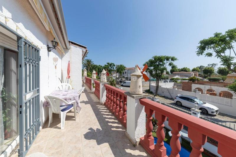 Foto 44063581-7df8-43ef-a2f5-91eb4af6118d. Casa con parcheggio piscina in Montgrí Empuriabrava