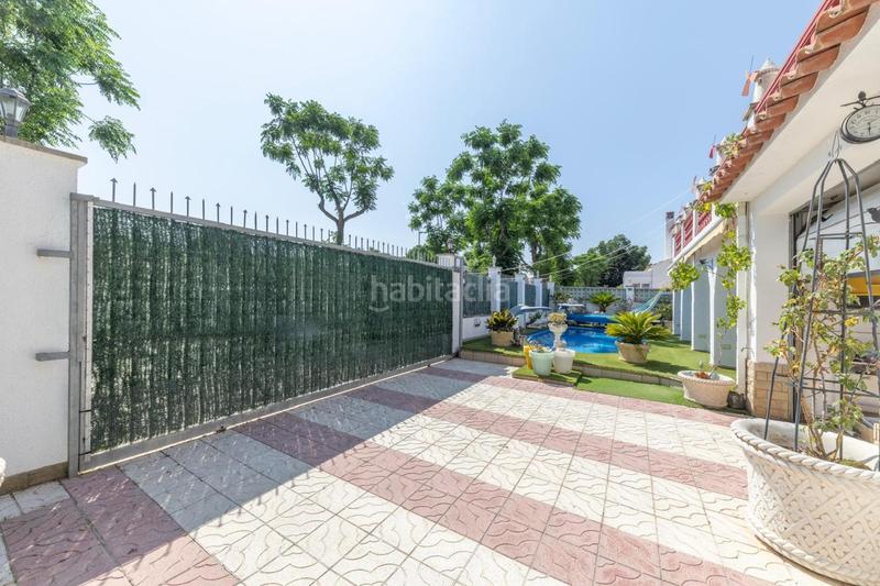 Foto d7c098b3-1d85-46f3-a060-bf75d7a115f9. Casa con parcheggio piscina in Montgrí Empuriabrava