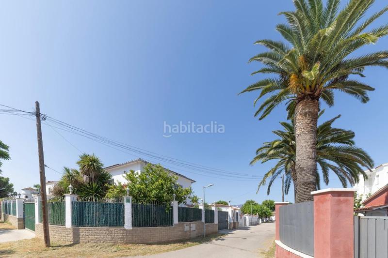 Foto f046c895-da71-45a3-a4ae-36a2487700bd. Casa con parcheggio piscina in Montgrí Empuriabrava