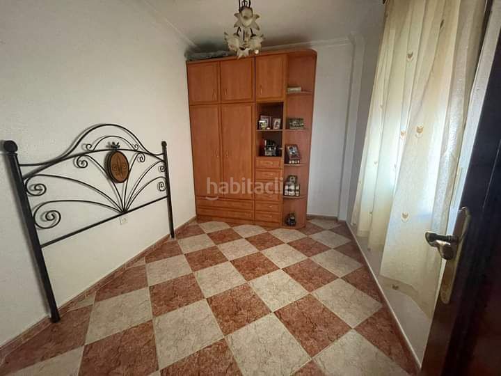 Foto 31dd5c23-9737-4b20-96a4-d82cca42df67. Casa adossada amb aparcament a Lepe