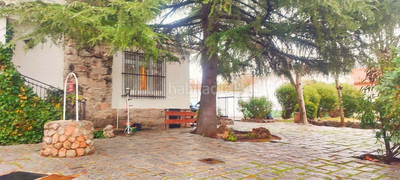 Foto 0a13e59d-a88e-4b80-8d4c-b9427f85e468. Xalet amb calefacció aparcament piscina a Polideportivo-Colonia Moralzarzal