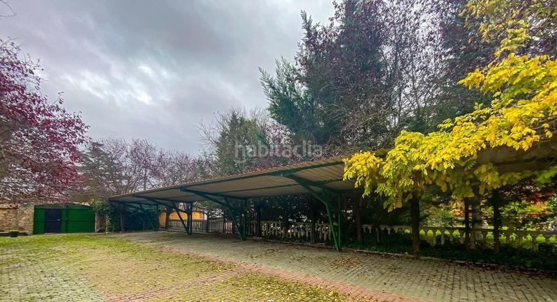 Foto 5e1e894b-f972-49a3-843f-f2c3bfe594c8. Xalet amb aparcament piscina a Extrarradio Valladolid