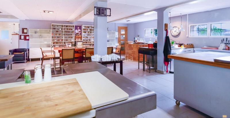 Foto 84efd58b-6fff-4a30-a05c-07404efa5a9d. Xalet amb aparcament piscina a Extrarradio Valladolid