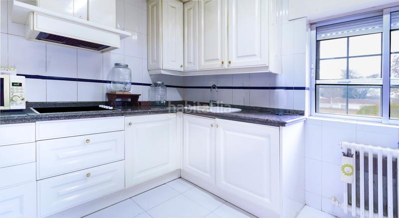 Foto ec2e2fea-af2a-471b-88ca-2dc189af5168. Xalet amb aparcament piscina a Extrarradio Valladolid