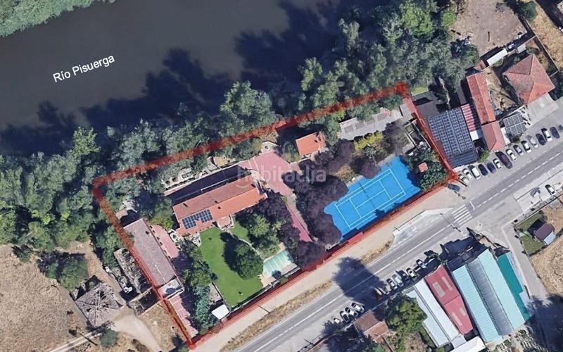 Foto f0eaad93-4f34-42c5-a73f-1e58a0b6427c. Xalet amb aparcament piscina a Extrarradio Valladolid