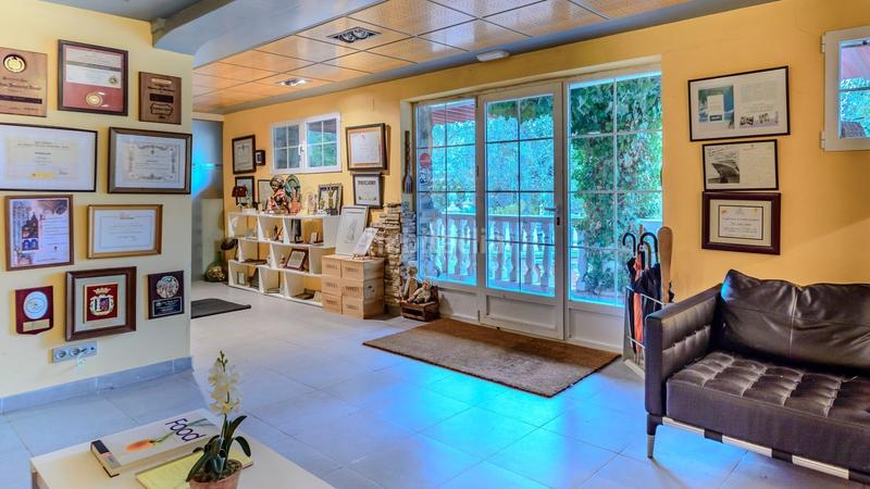 Foto f7978c0a-fa6e-48b2-98d5-05fe84177129. Xalet amb aparcament piscina a Extrarradio Valladolid