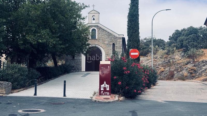 Foto 7b78936f-8daf-4eb4-ae16-d7d217628c0e. Chalet con piscina in Navalagamella