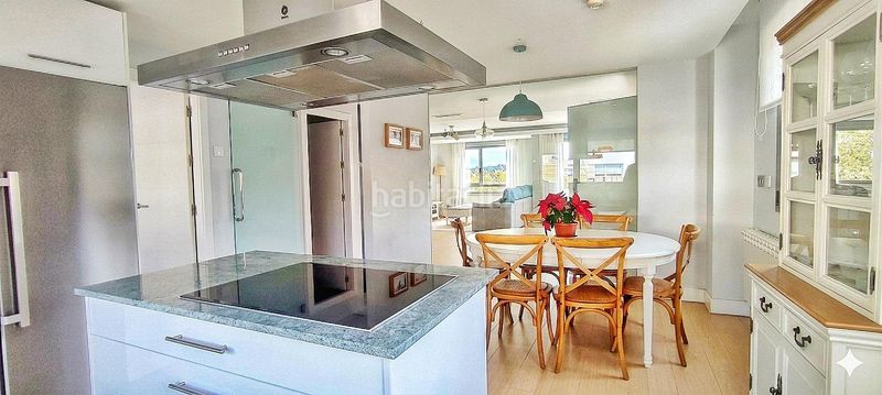 Foto 95e74daa-cdb9-4fef-b283-756ac3983a03. Casa aparellada amb calefacció aparcament piscina a Boadilla del Monte