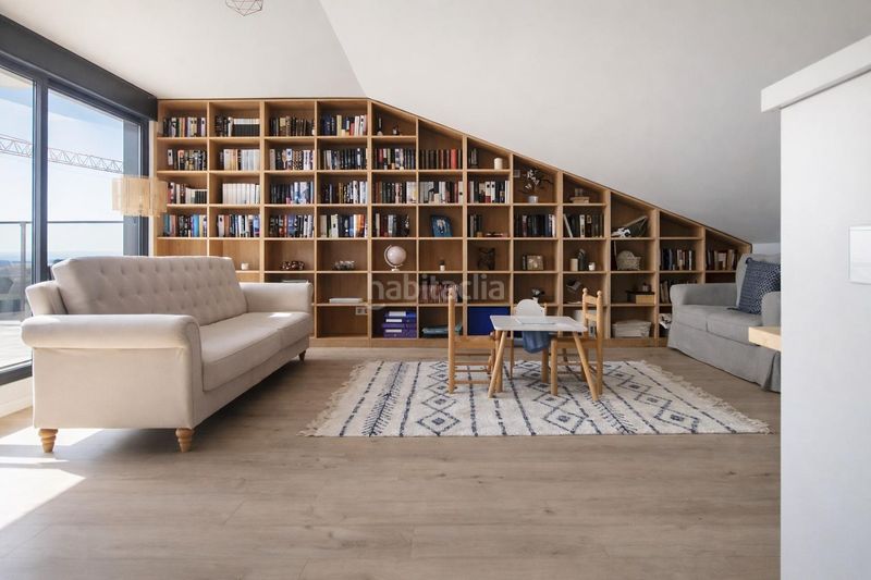 Foto 9dc50a67-4c48-40e4-af45-3d0032c28bbb. Casa aparellada amb calefacció aparcament piscina a Boadilla del Monte