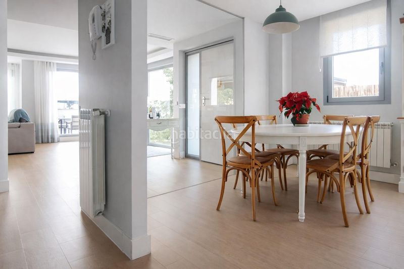 Foto d4710ace-7d2f-4f7a-9885-91c287c1eaa0. Casa aparellada amb calefacció aparcament piscina a Boadilla del Monte