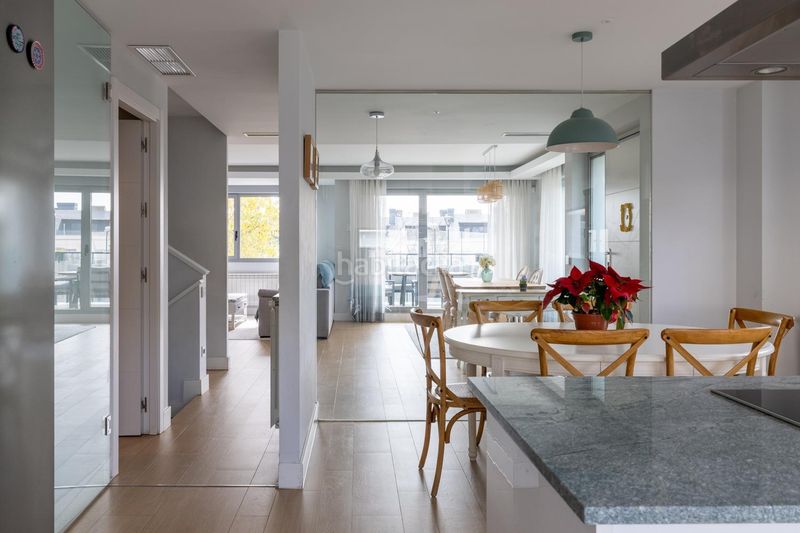 Foto e3d6374a-30f7-4ff8-9f29-36801f13a1f4. Casa aparellada amb calefacció aparcament piscina a Boadilla del Monte