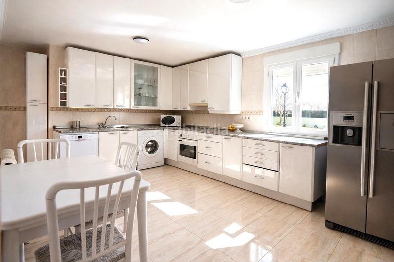 Foto 4ddc7fd6-a259-4570-b7f3-31228909f0db. Xalet amb aparcament piscina a El Guijo-Colonia España Galapagar