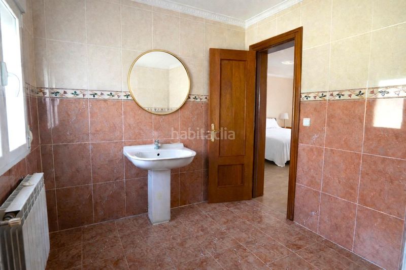 Foto c3b362b8-70f6-40a8-8ed7-5b74ef88400c. Xalet amb calefacció aparcament piscina a El Guijo-Colonia España Galapagar