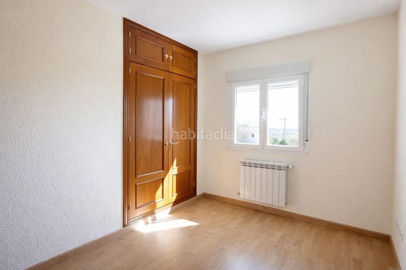 Foto d5b0a463-0b6c-4130-afcc-5d71a5d2e420. Xalet amb aparcament piscina a El Guijo-Colonia España Galapagar