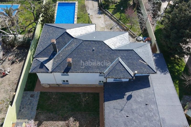 Foto d9eb7dae-1117-4aa9-8073-df09d6c345a4. Xalet amb aparcament piscina a El Guijo-Colonia España Galapagar